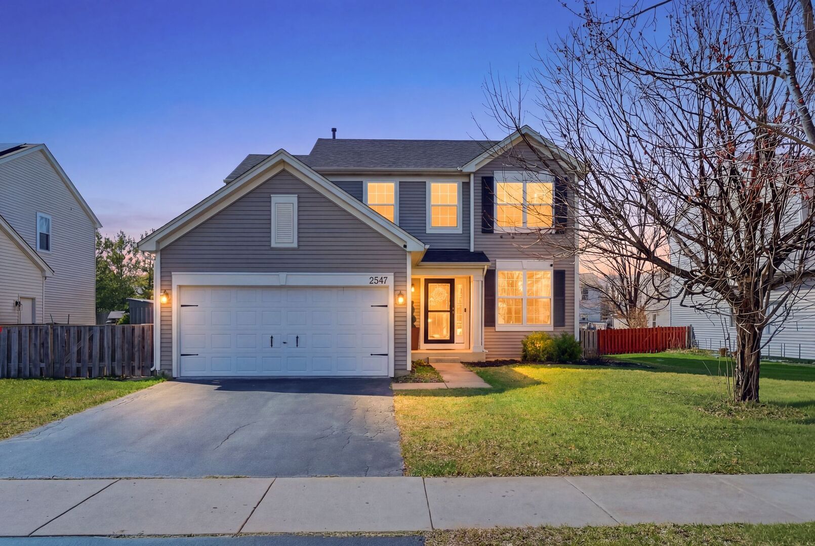 2547 Prairie Crossing Drive — Montgomery, IL 60538