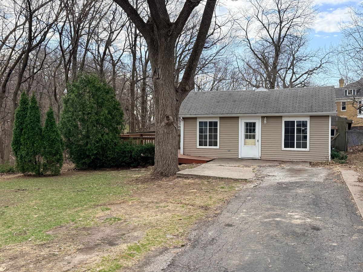 1417 12th Street, Davenport, IA 52804