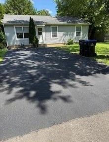 2612 Elmkirk Parkway, McHenry, IL 60051