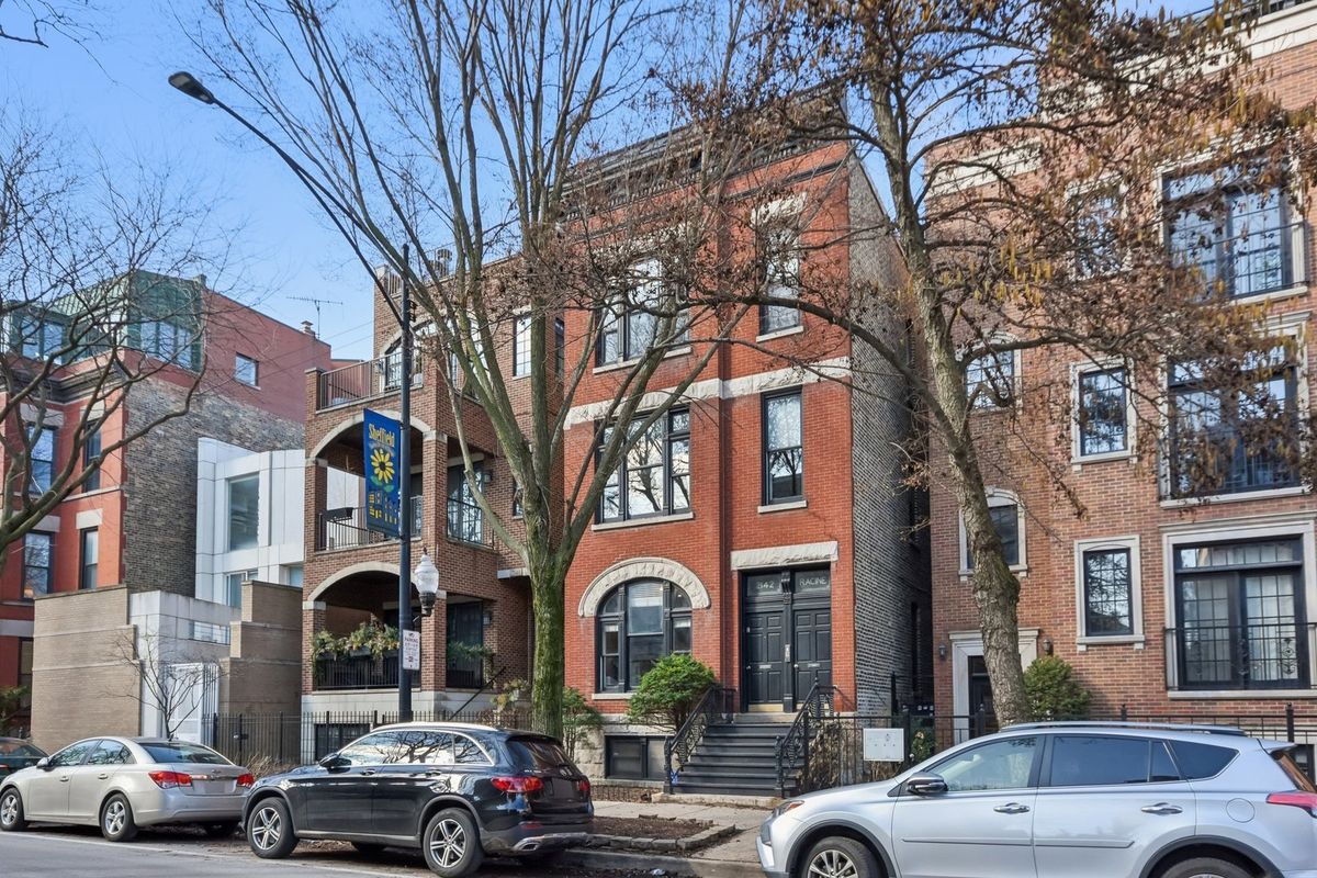 2142 Racine Avenue, Chicago, IL 60614