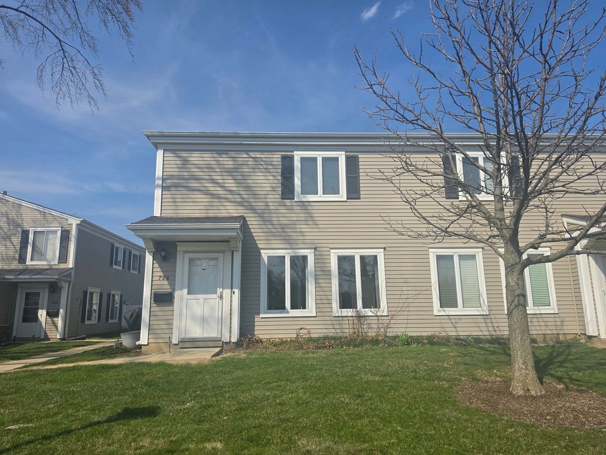 726 Old Willow Road, Prospect Heights, IL 60070