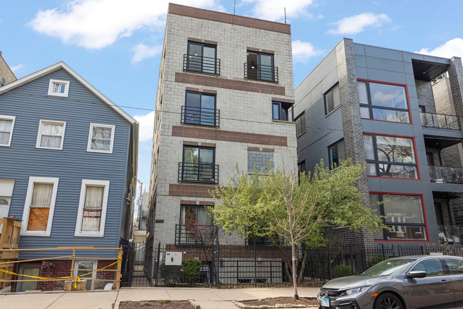 1016 N Marshfield Avenue #4 — Chicago, IL 60622