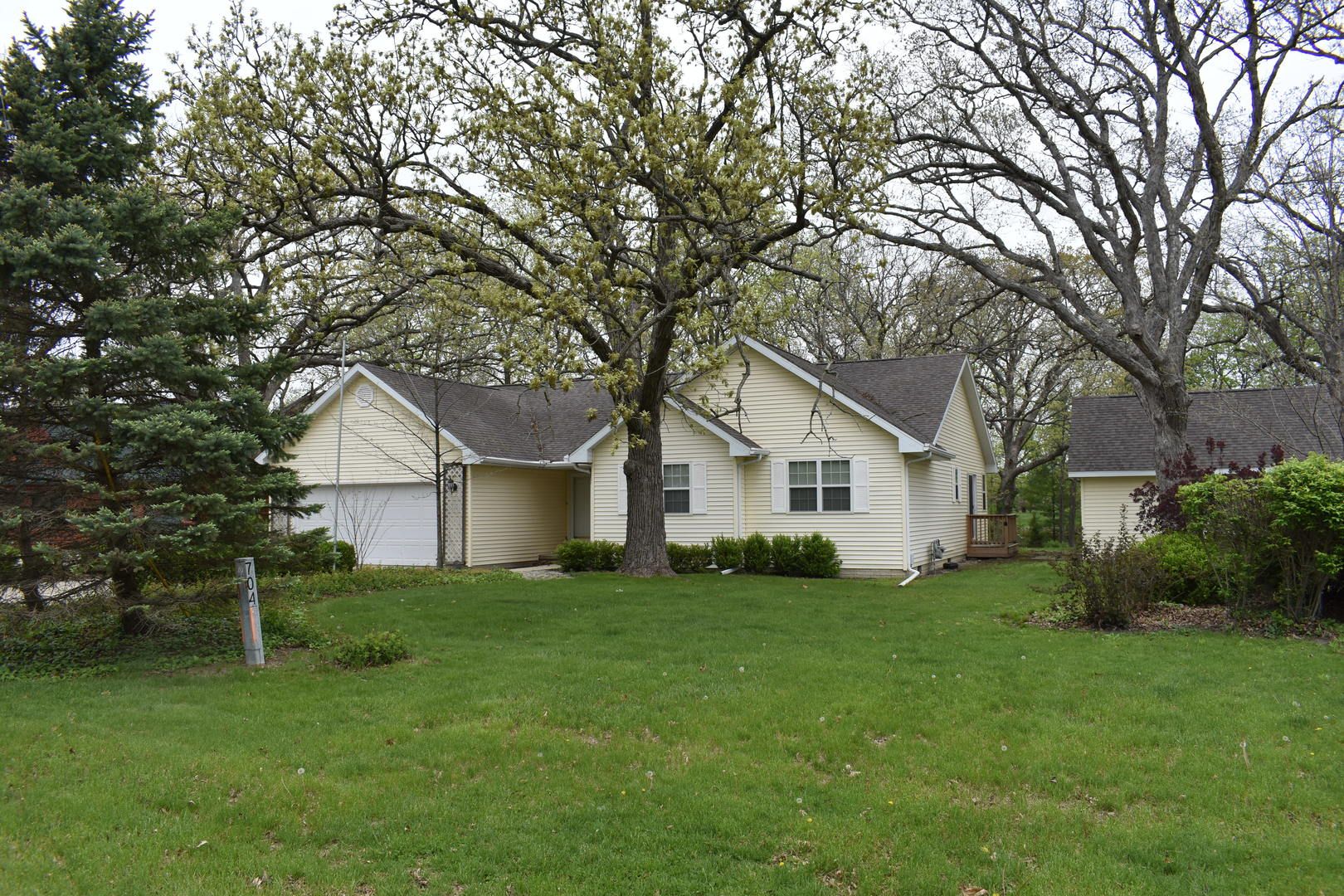 106 Chickasaw Lane — Loda, IL 60948