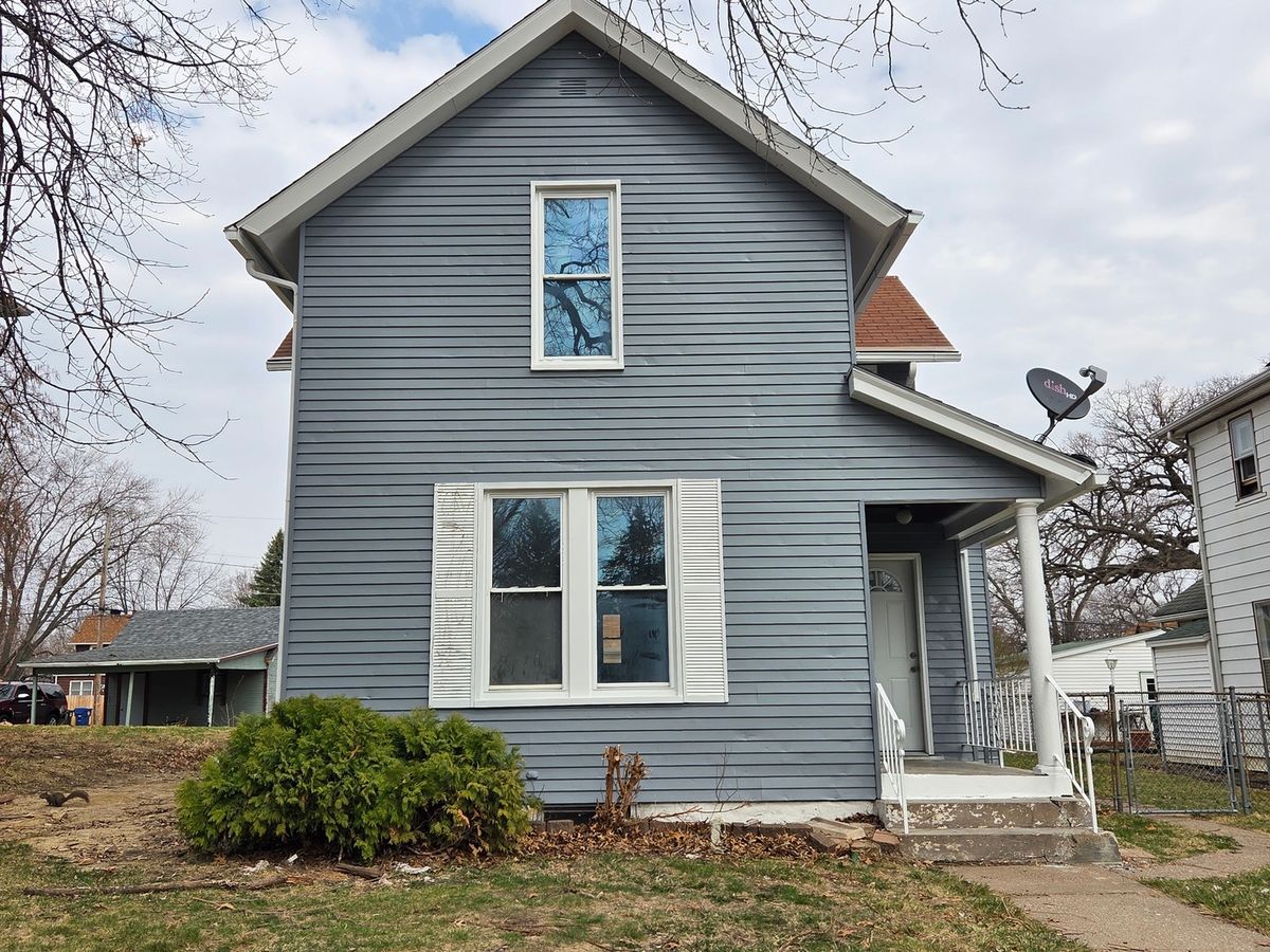 916 14th Street, Davenport, IA 52803