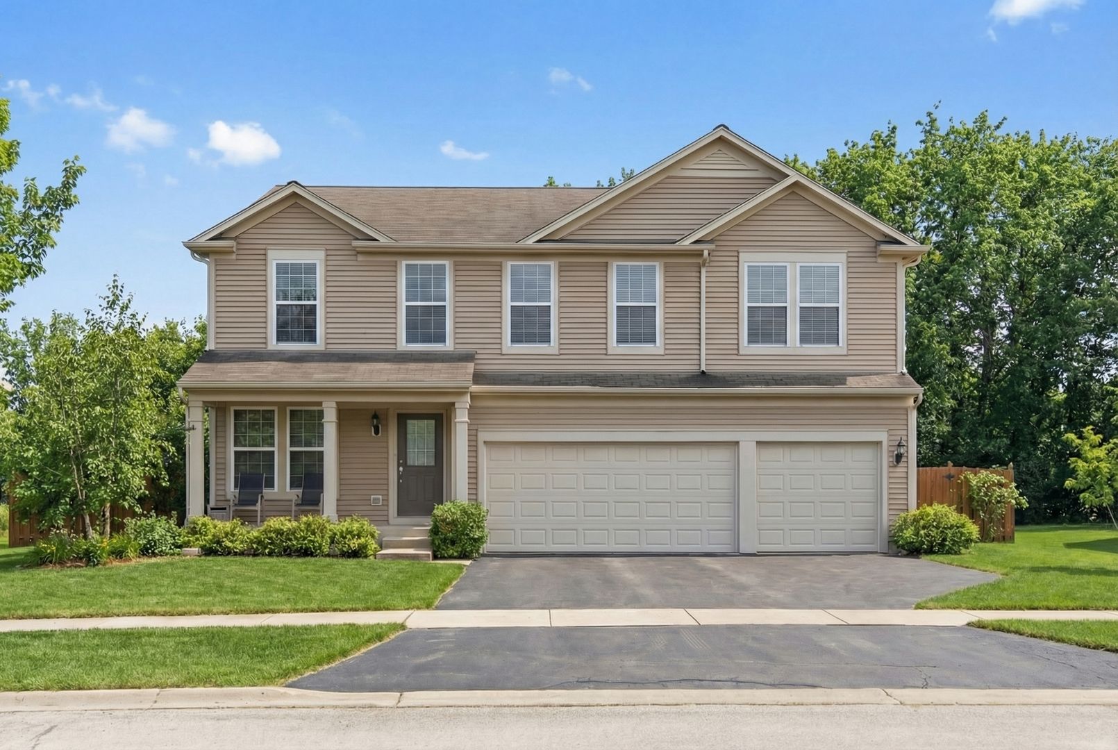 3905 Harmony Drive — Zion, IL 60099