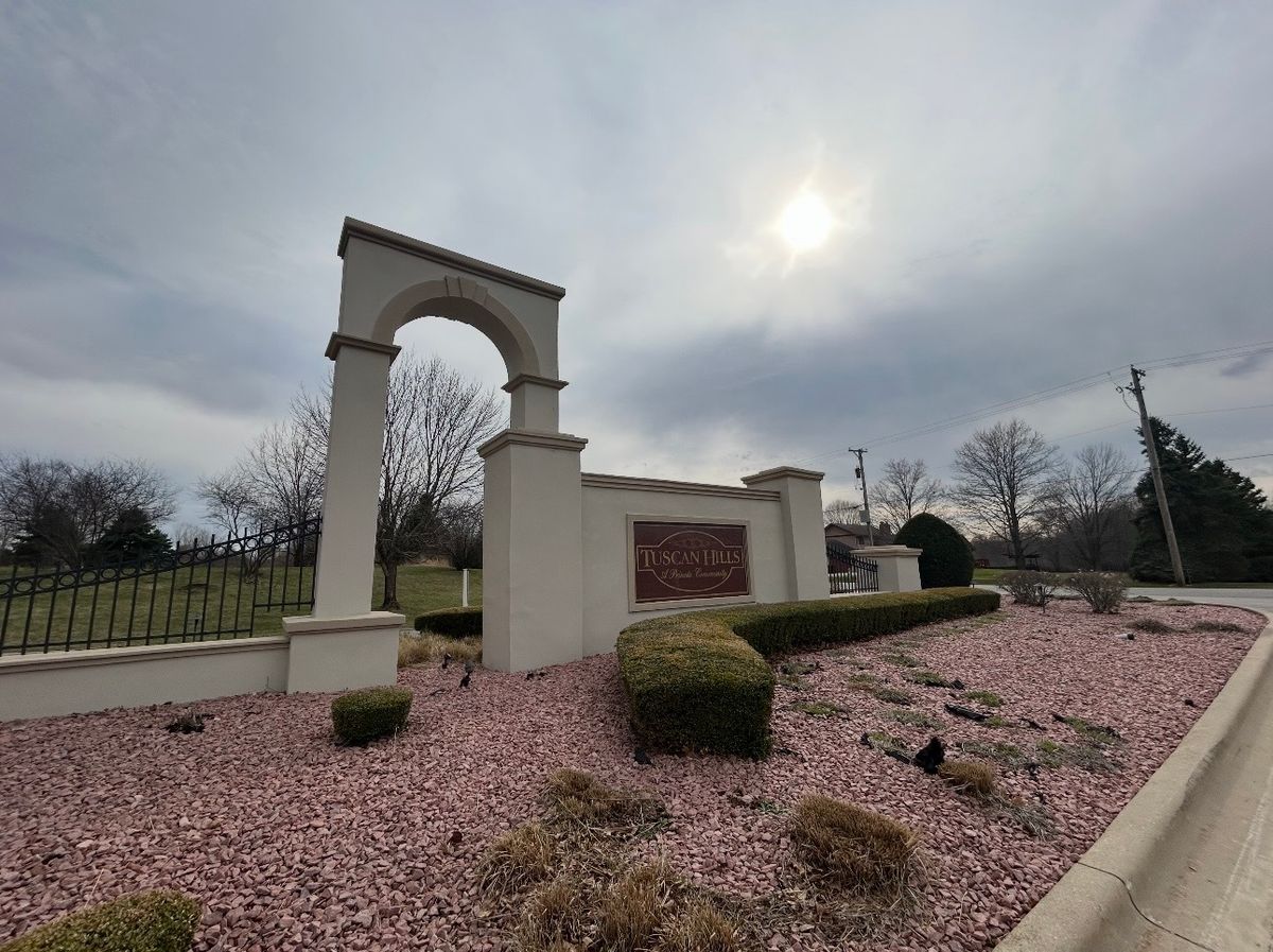 25306 Tuscany West Drive, Monee, IL 60449