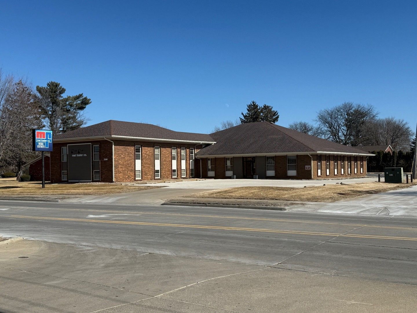 2500 41 Street — Moline, IL 51265