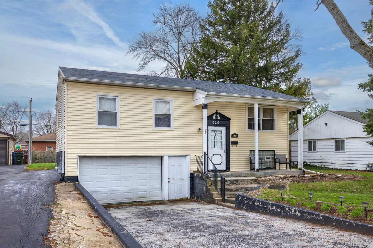 520 Birch Drive, Glenwood, IL 60425