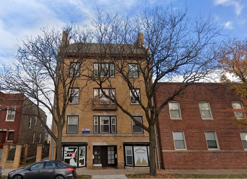 3808 W Irving Park Road #12 — Chicago, IL 60618