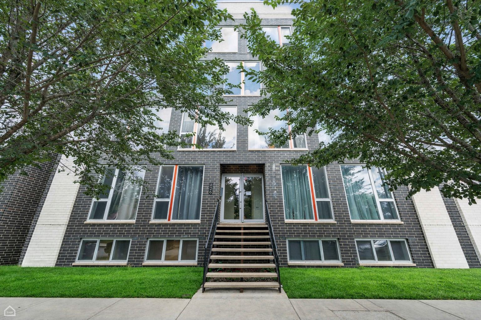 826 W Cullerton Street #2W — Chicago, IL 60608