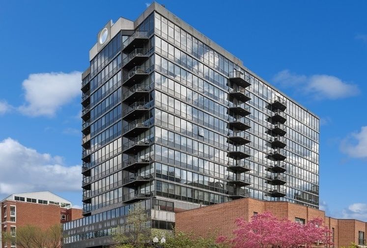 1309 N Wells Street #604 — Chicago, IL 60610