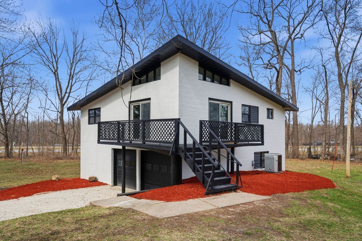 1258 US Highway 6, Coal Valley, IL 61240