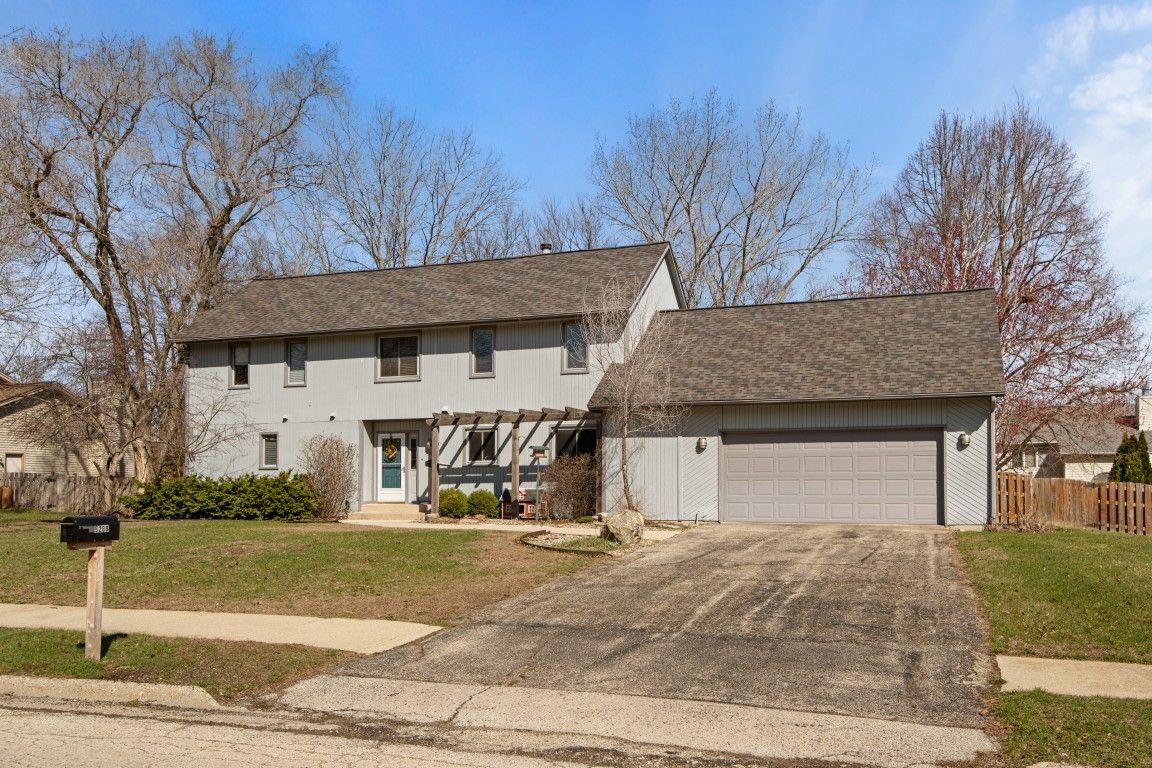 5288 PEPPER Drive — Rockford, IL 61114