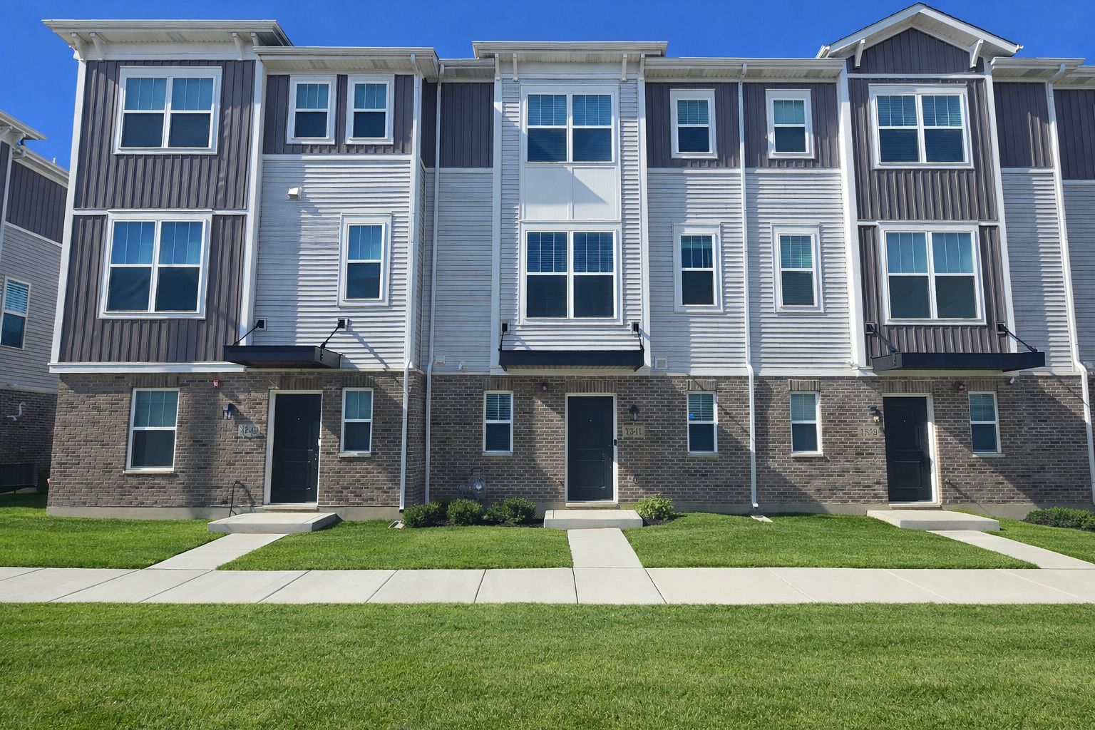 1541 Cooper Street — Des Plaines, IL 60018