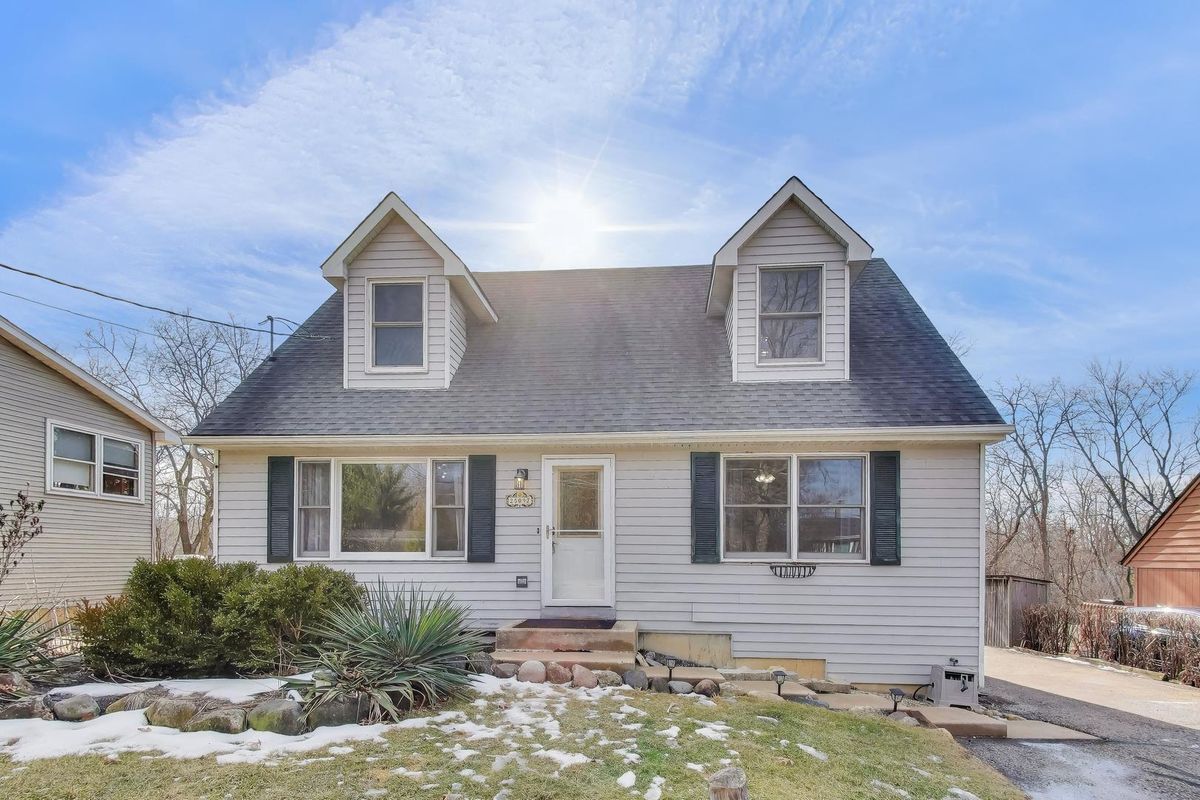 25097 Buena Avenue, Lake Villa, IL 60046