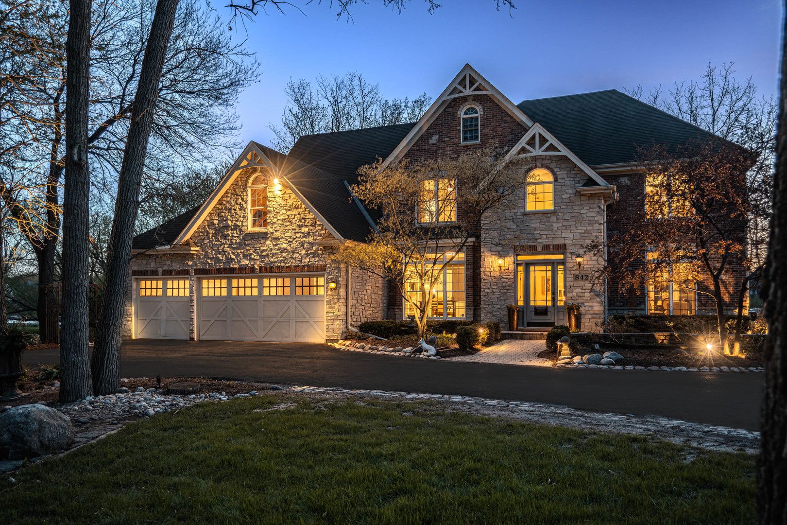 842 N Bennett Street — Geneva, IL 60134