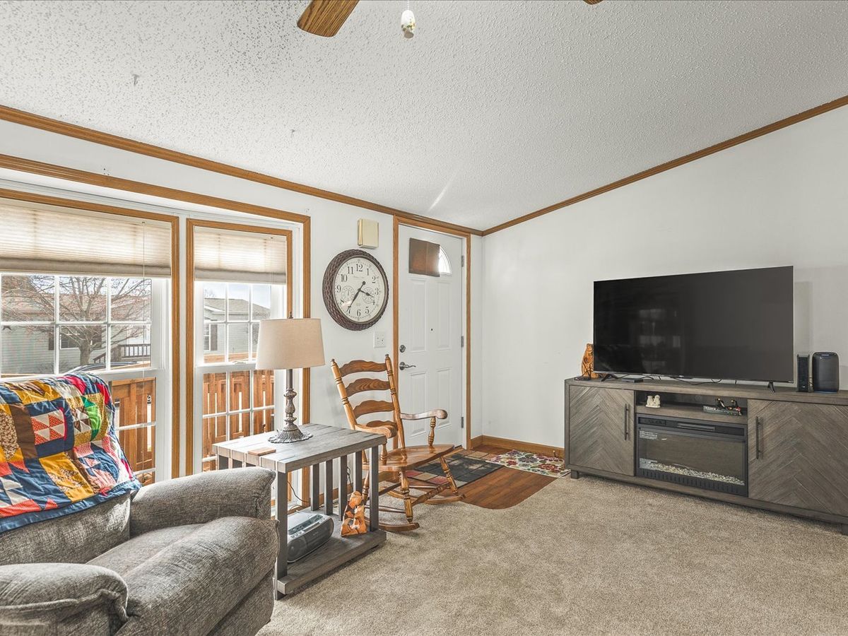 5410 Autumnash Lane, Machesney Park, IL 61115