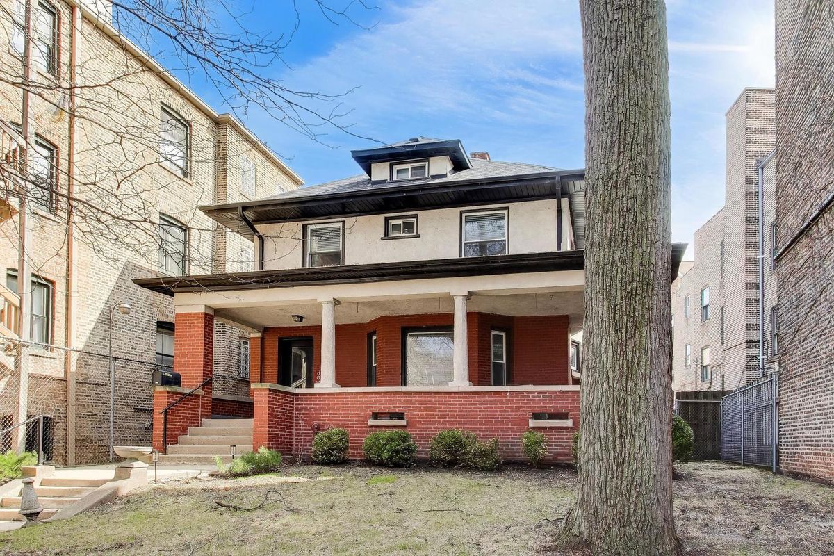 7015 Sheridan Road, Chicago, IL 60626