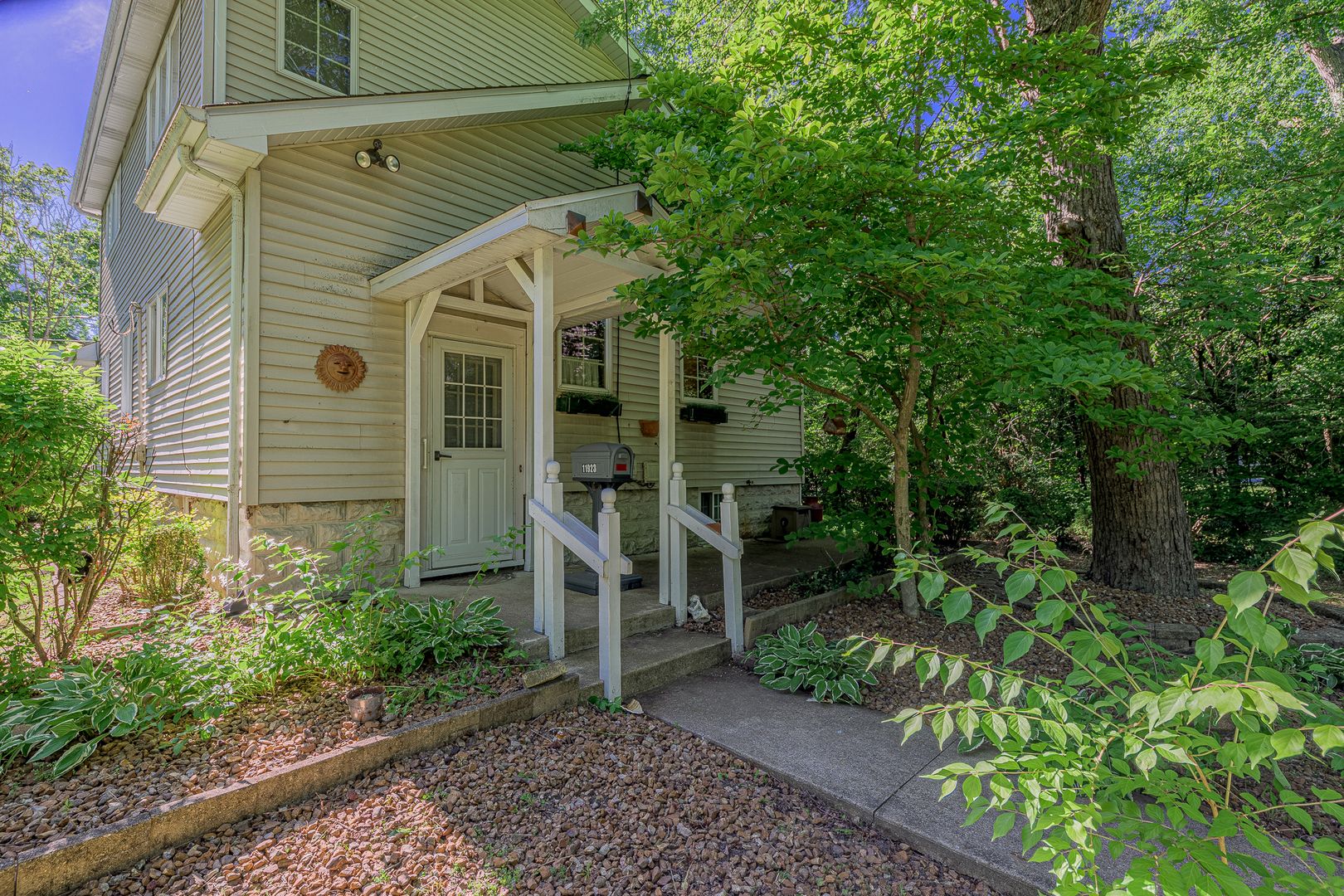 11923 S Laurie Avenue — Palos Park, IL 60464