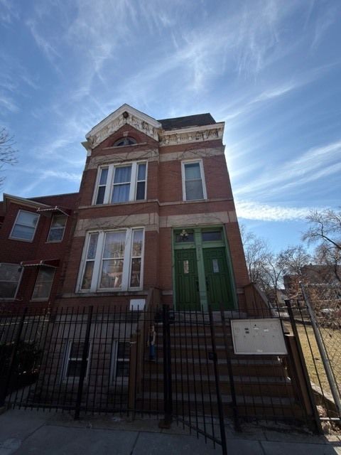 2723 W 18th Street #1 — Chicago, IL 60608