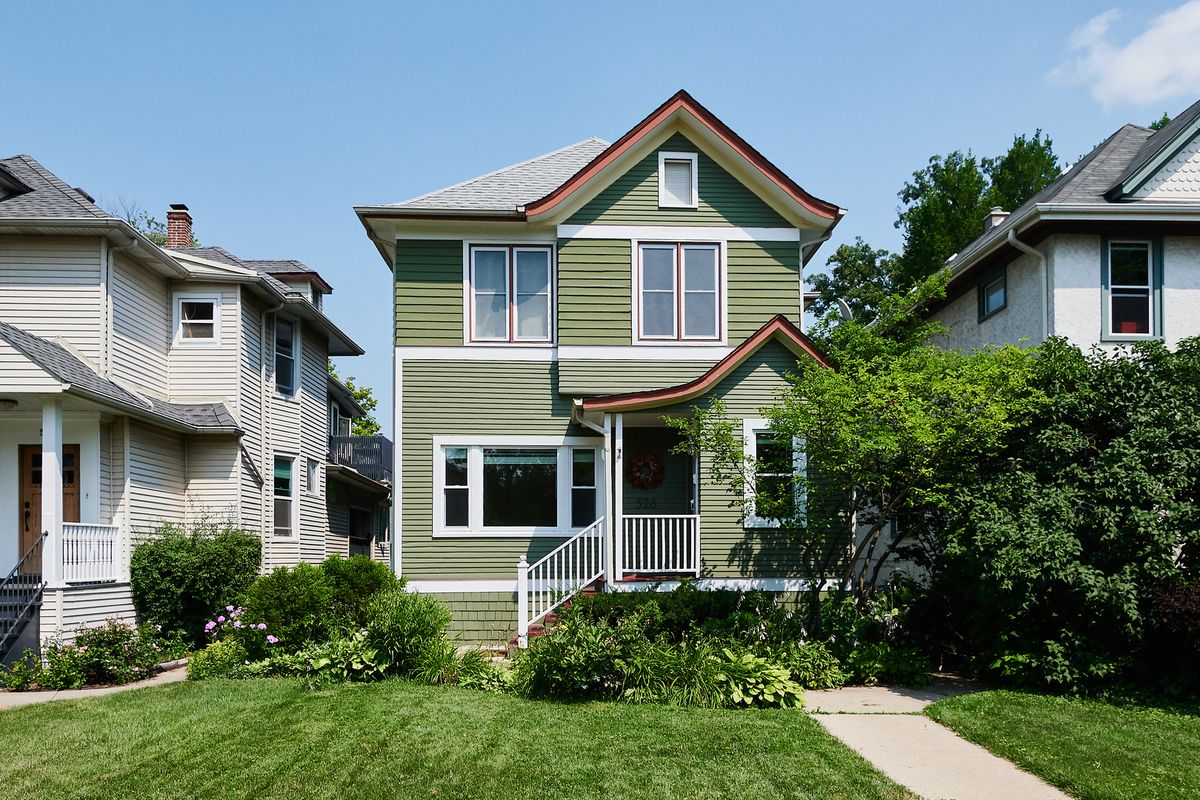 526 Lombard Avenue, Oak Park, IL 60302