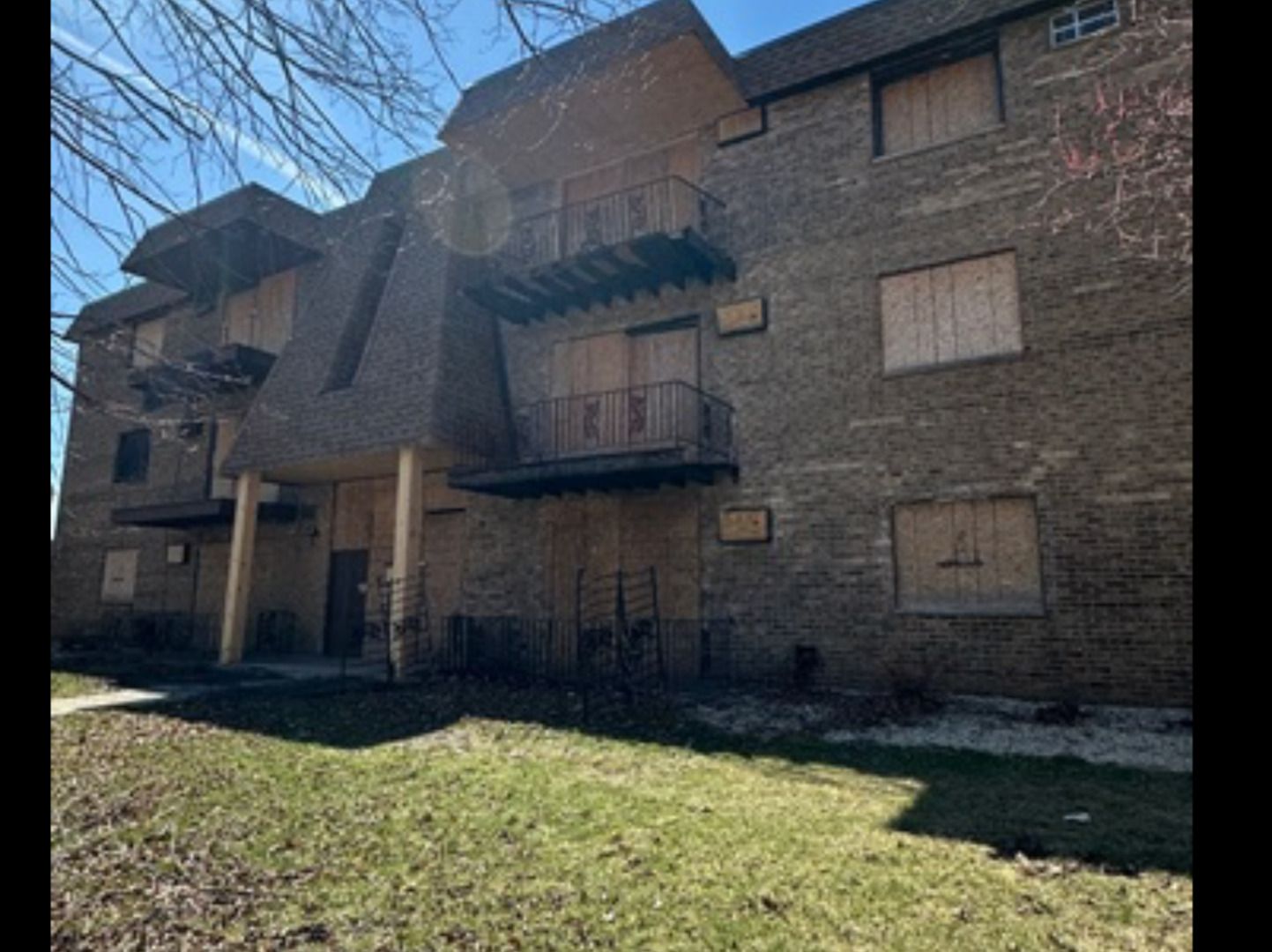 5700 128th Street #9 — Crestwood, IL 60418