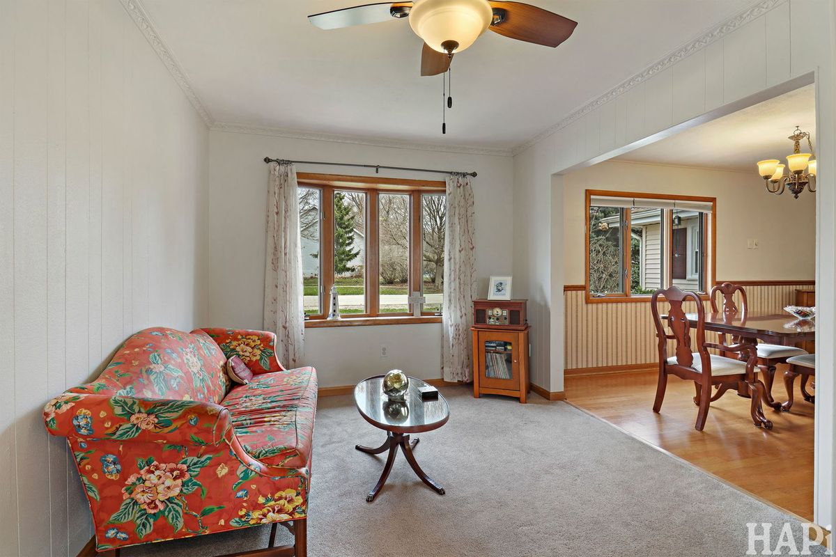 804 Elm Street, Maple Park, IL 60151