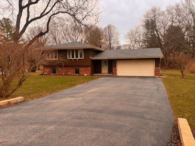 1213 Jill Peak Drive — Sleepy Hollow, IL 60118