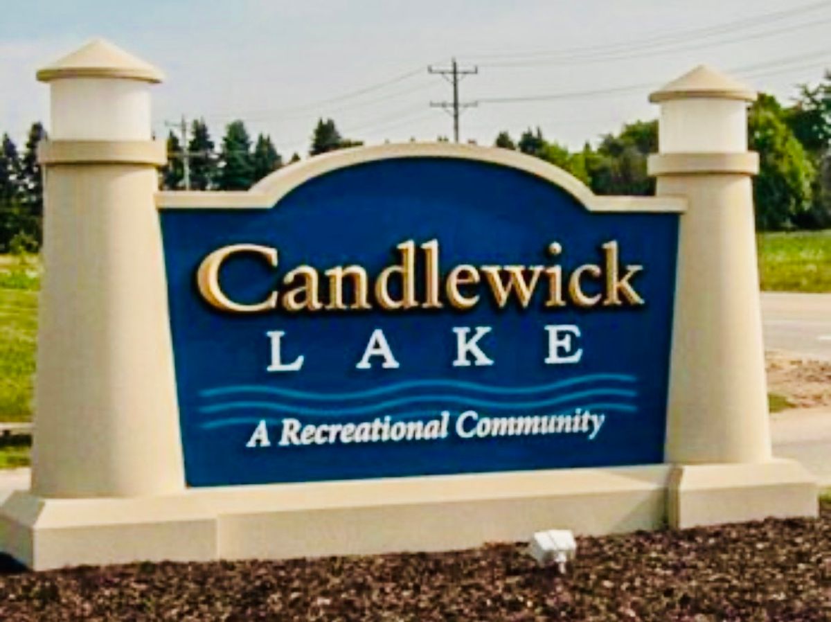 115 Pembroke Road, Poplar Grove, IL 61065