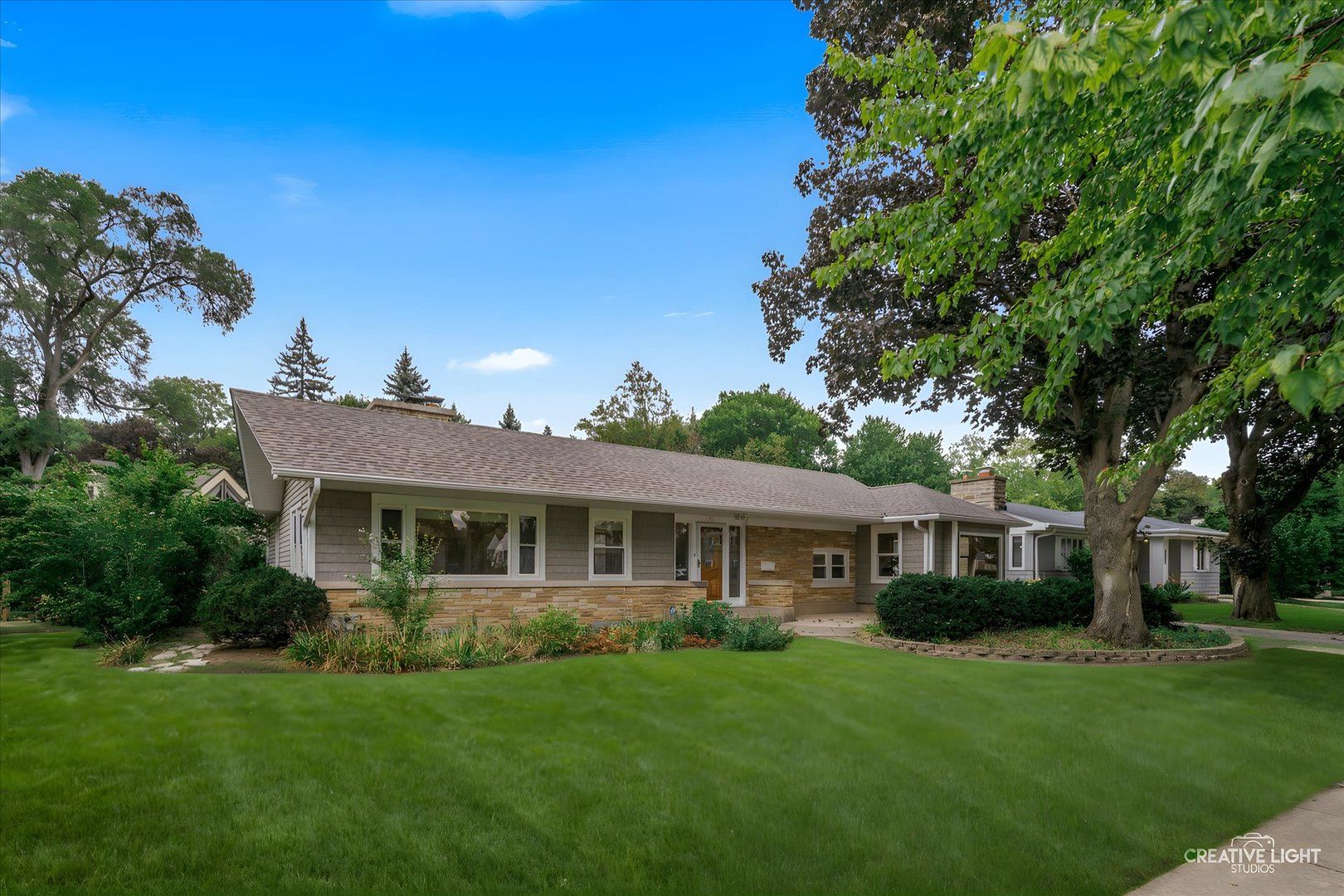 1211 James Street — Geneva, IL 60134