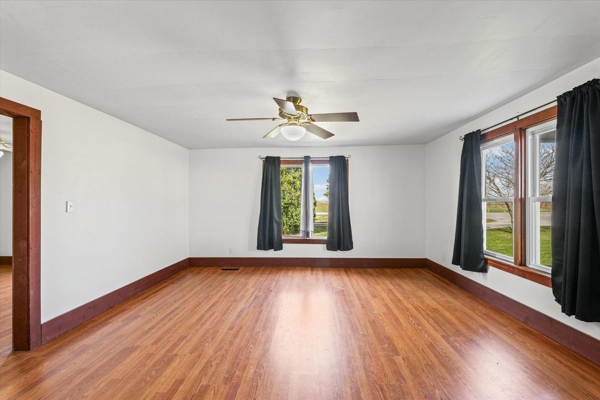 104 E Allen Street, Allerton, IL 61810