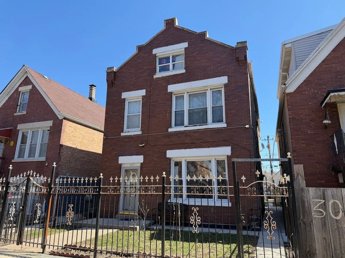 3033 Kenneth Avenue, Chicago, IL 60623