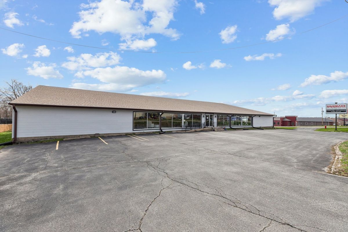 1323 11TH Street, Dewitt, IA 52742