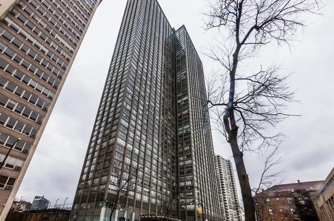 655 Irving Park Road, Chicago, IL 60613