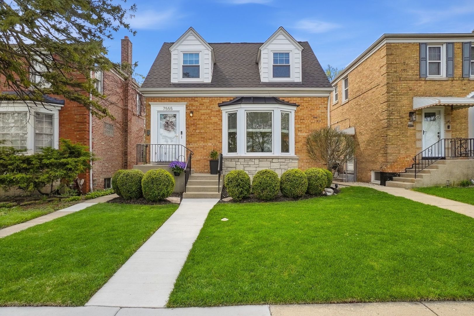 7555 W Isham Avenue — Chicago, IL 60631