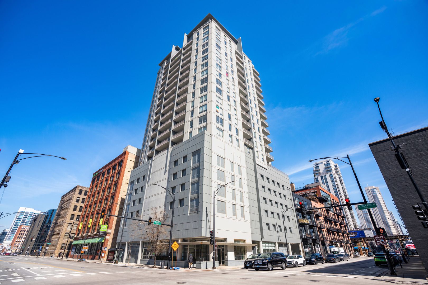 330 W Grand Avenue #1802 — Chicago, IL 60654
