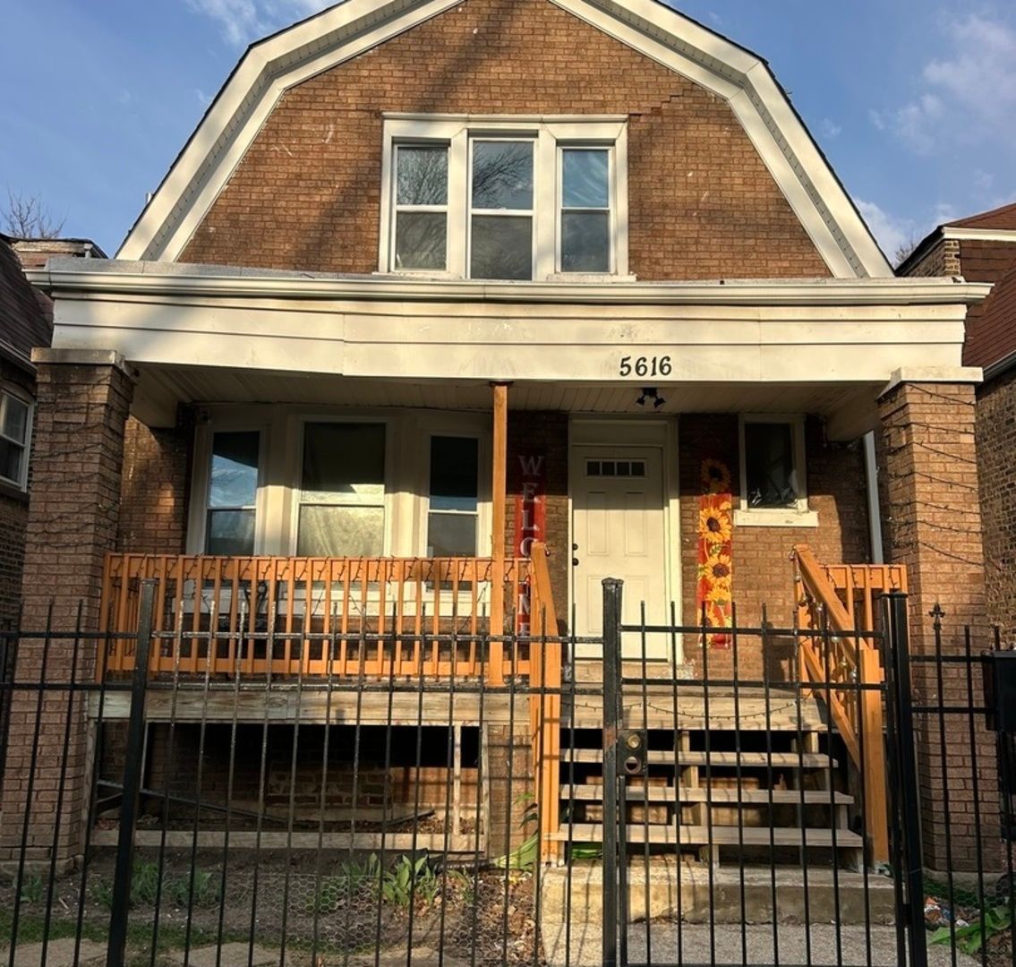 5616 S Wolcott Avenue — Chicago, IL 60636