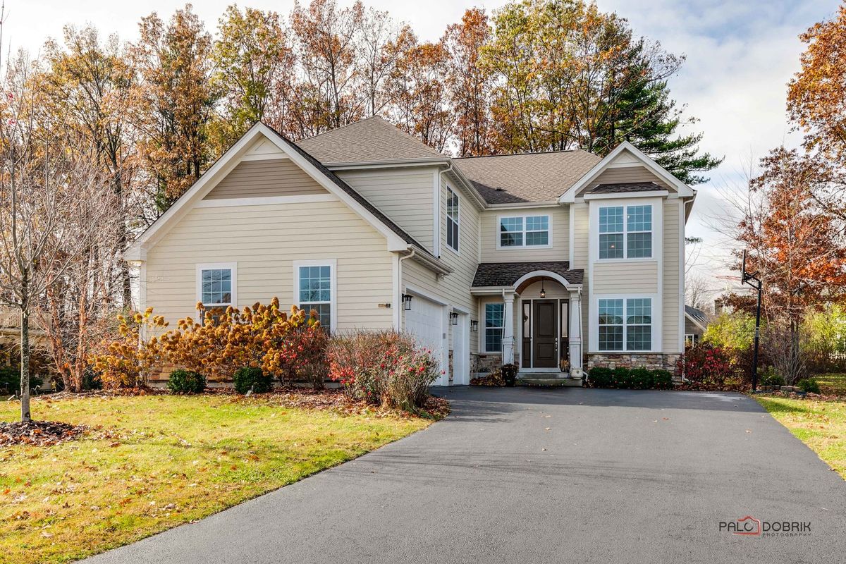 23258 Sanctuary Club Drive, Kildeer, IL 60047