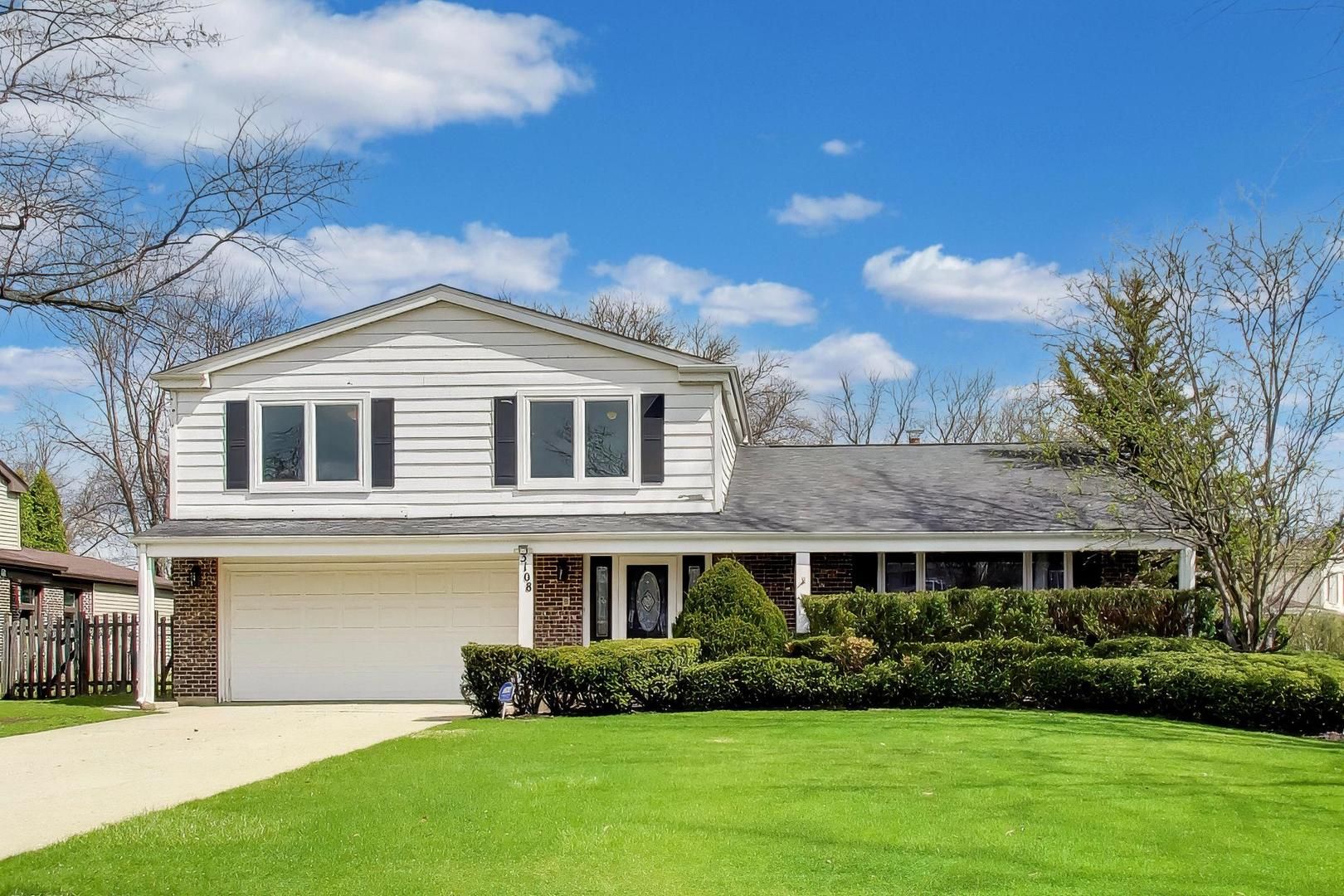 3108 Mary Kay Lane — Glenview, IL 60026
