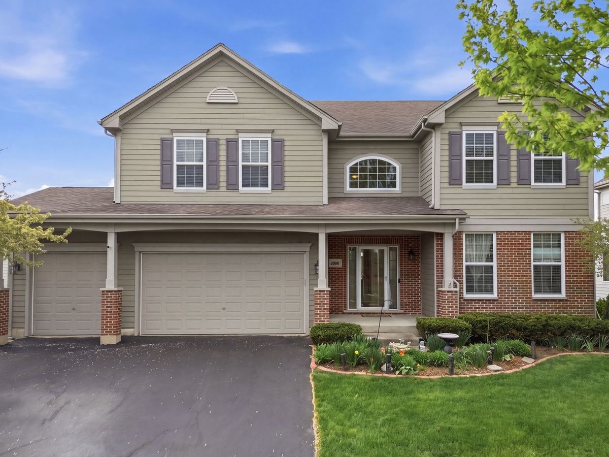 2915 Kelly Drive, Elgin, IL 60124