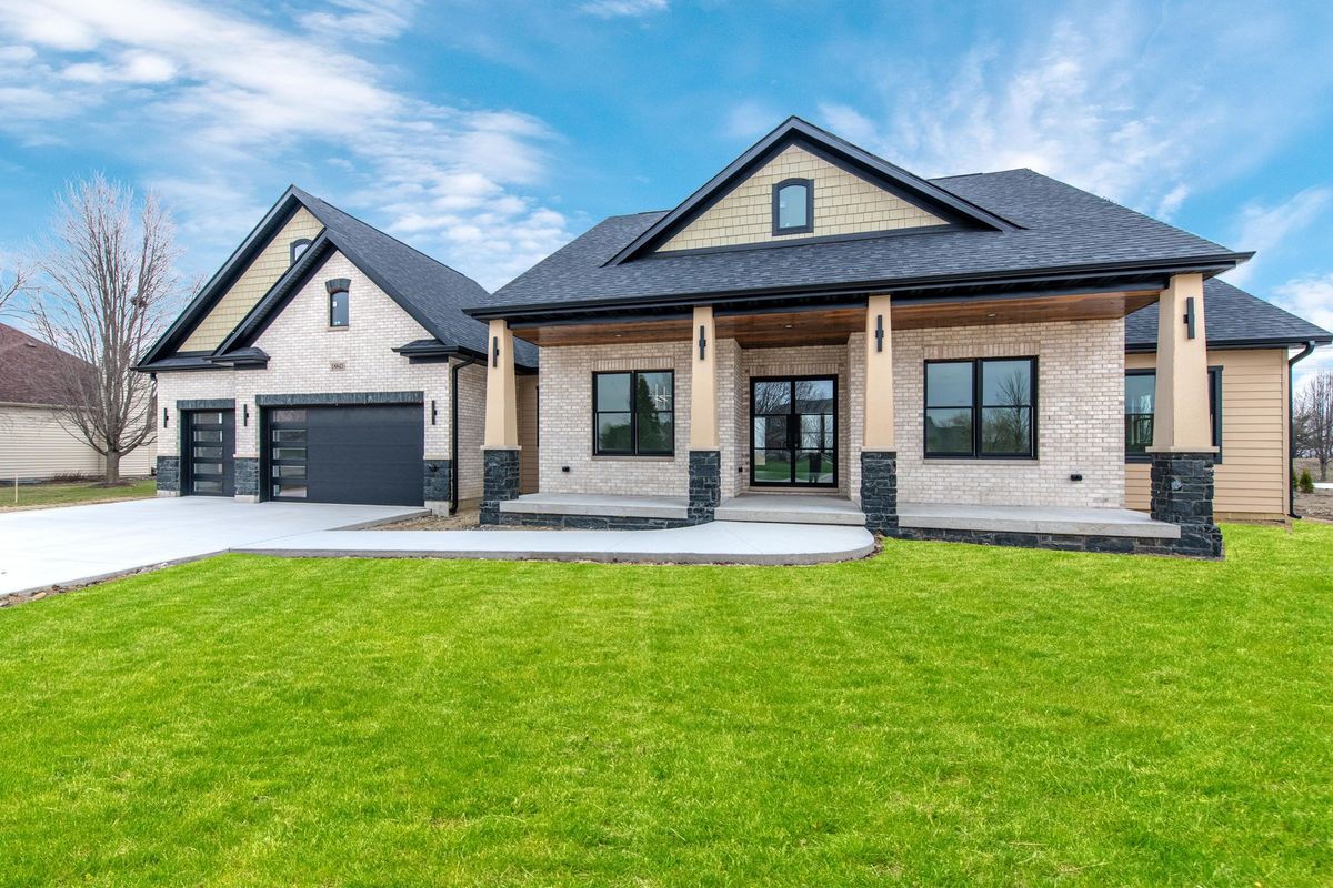 18843 Chestnut Drive, Shorewood, IL 60404