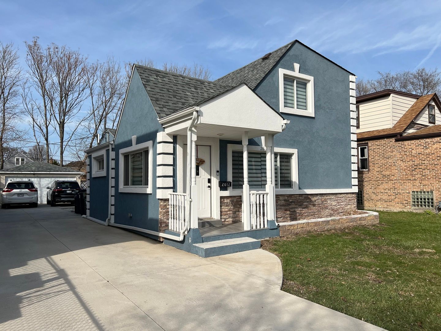 2612 W 98th Place — Evergreen Park, IL 60805