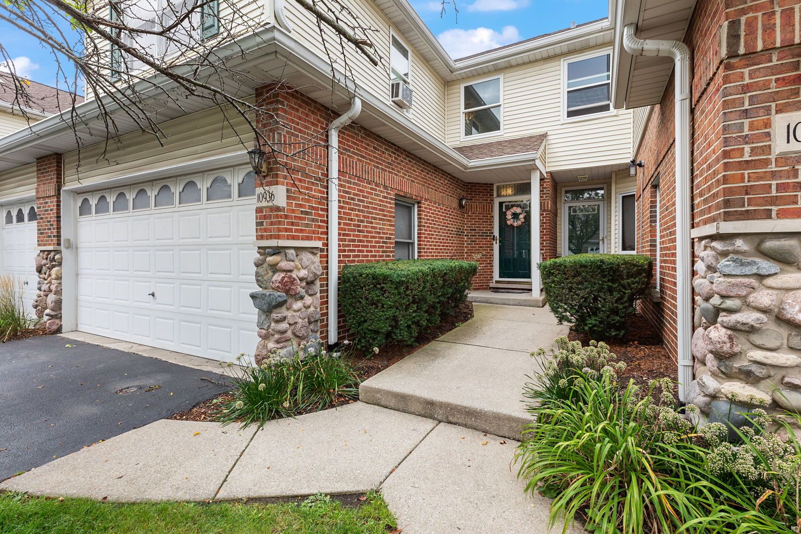 10936 Jodan Drive — Oak Lawn, IL 60453