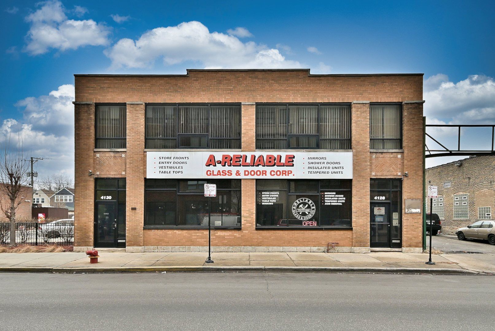 4128 W Belmont Avenue — Chicago, IL 60641