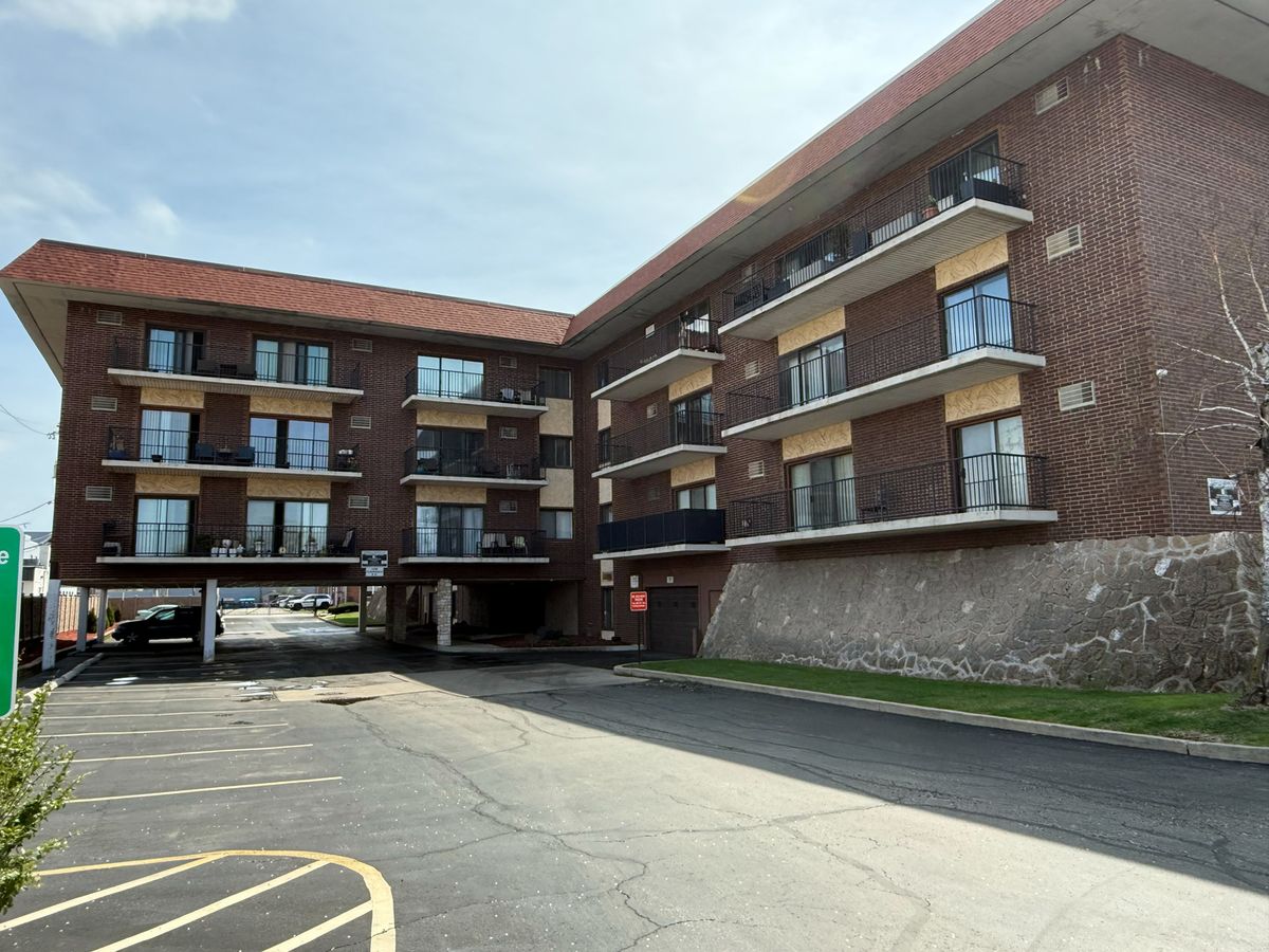 9520 Mayfield Avenue, Oak Lawn, IL 60453