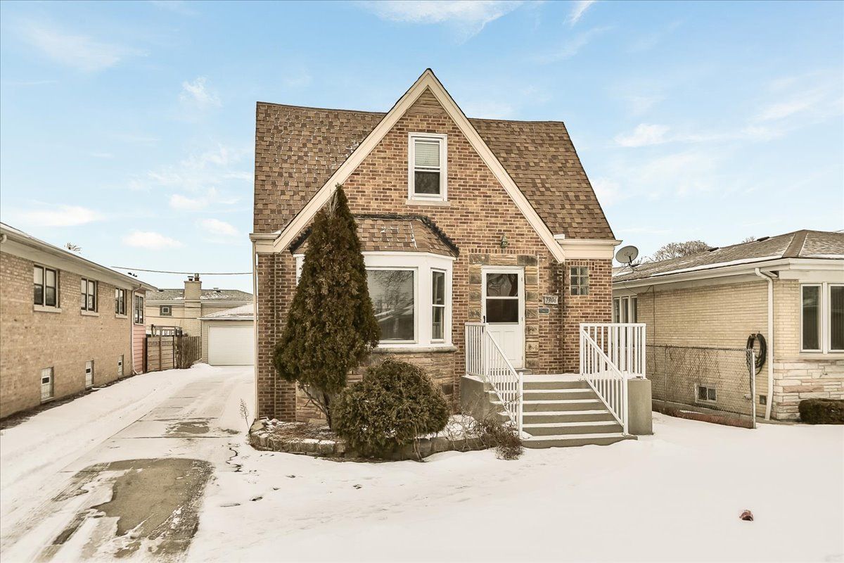 7306 Olive Avenue, Chicago, IL 60631