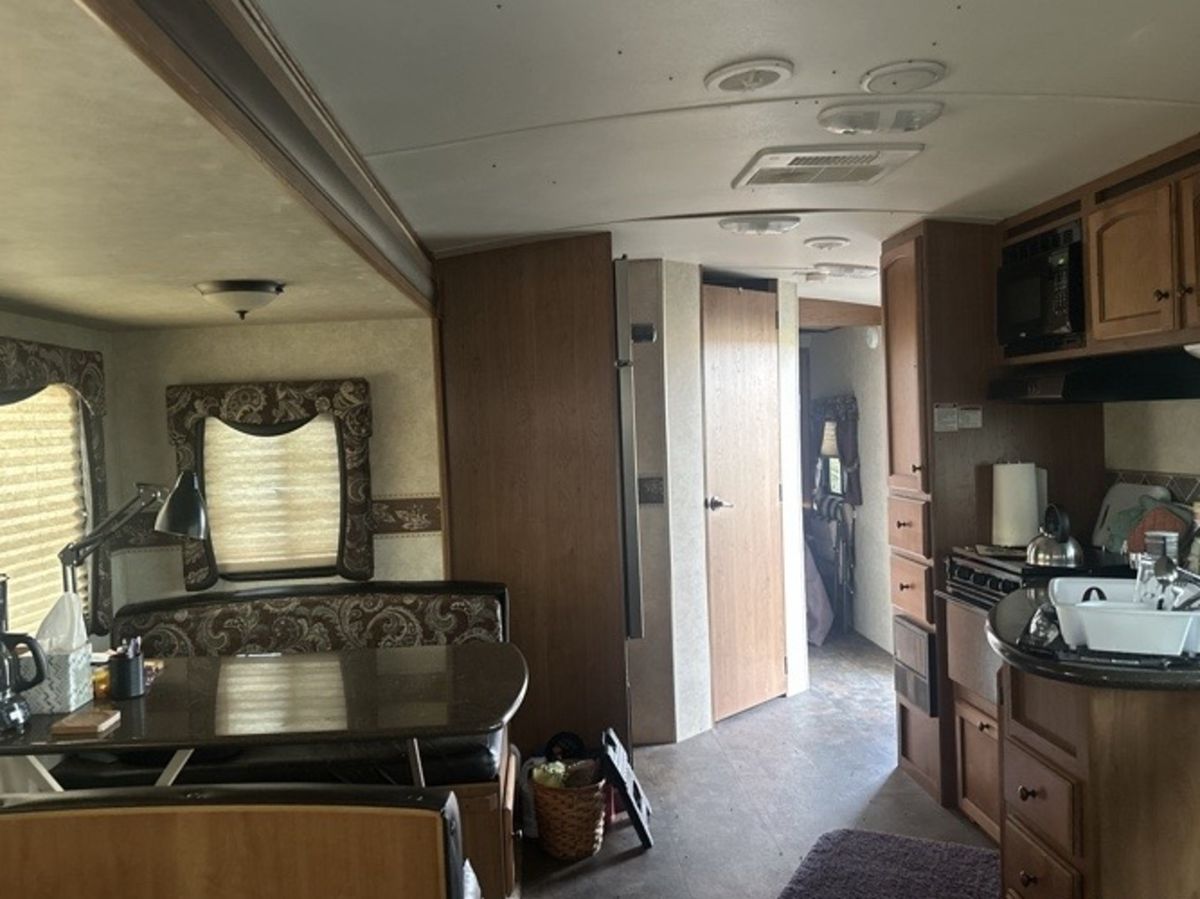 5609 Ten Mile Road, Mcleansboro, IL 62859