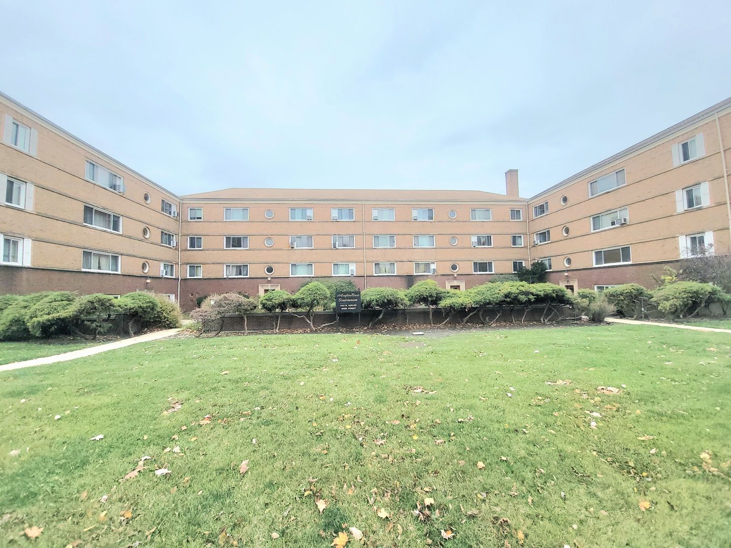 1100 N Harlem Avenue #1 — River Forest, IL 60305