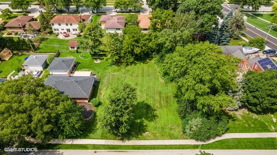 322 S Elm Street — Itasca, IL 60143