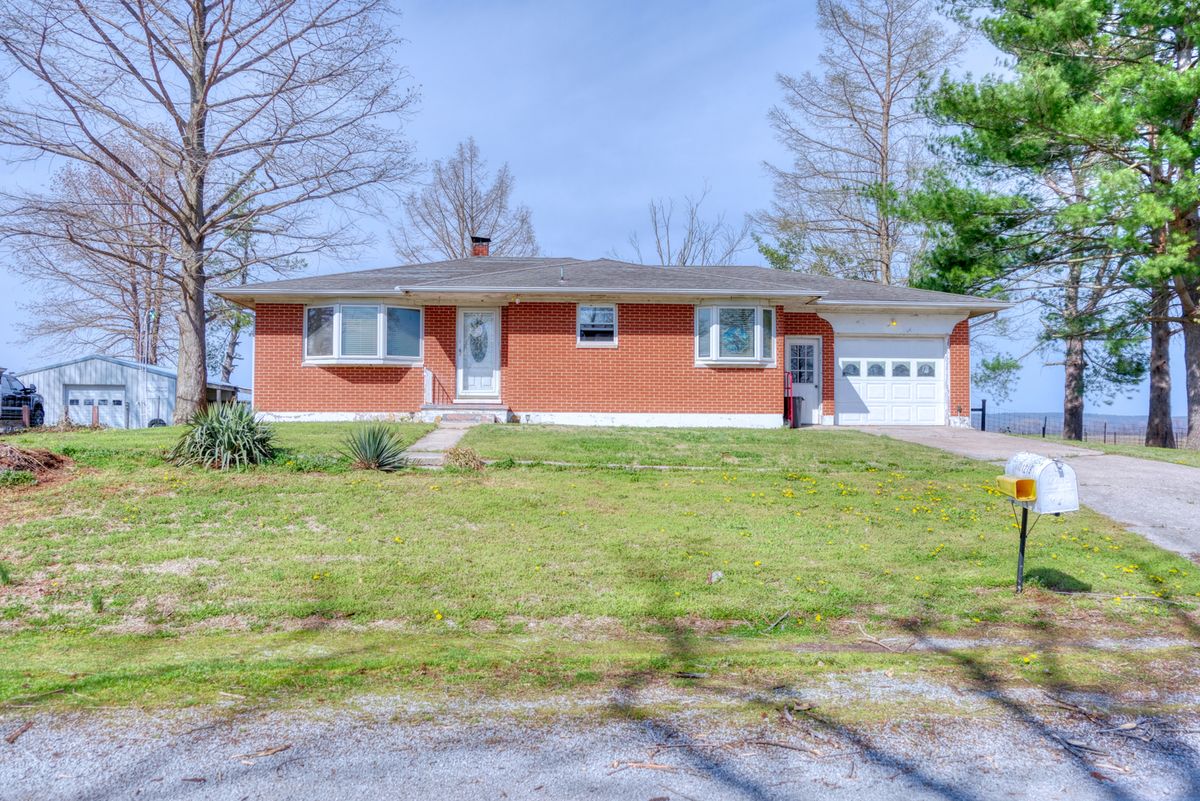 1219 Indian Ridge Road, Jacob, IL 62950